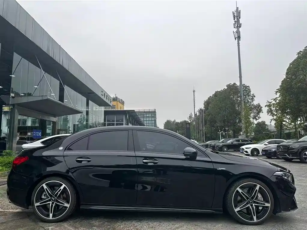 Mercedes-Benz A-Class AMG 2025