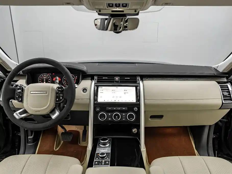 Land Rover Discovery 2019 — фото 29
