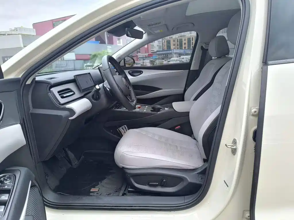 BYD Seal 06 DM-i Travel Edition 2025 — фото 8