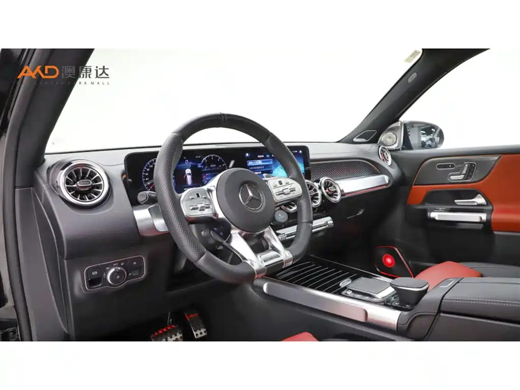 Mercedes-Benz GLB AMG 2024 — фото 6