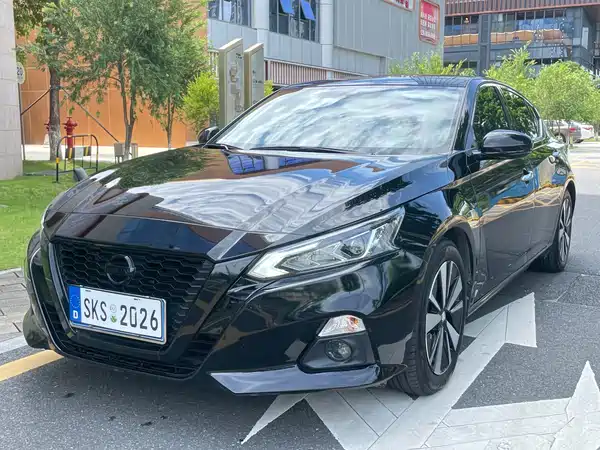 Nissan Teana 2022