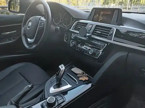 BMW 3 Series 2017