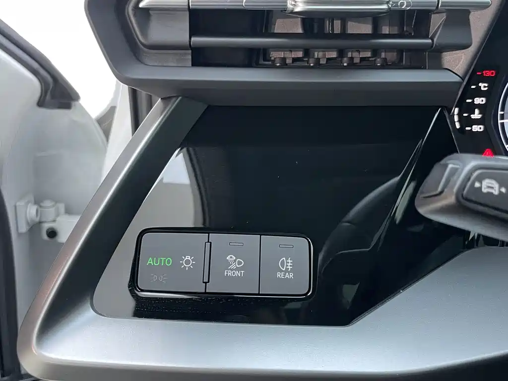 Audi A3 2022 — фото 10