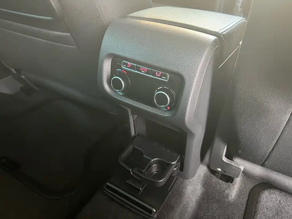 Volkswagen Sharan 2016 — фото 15