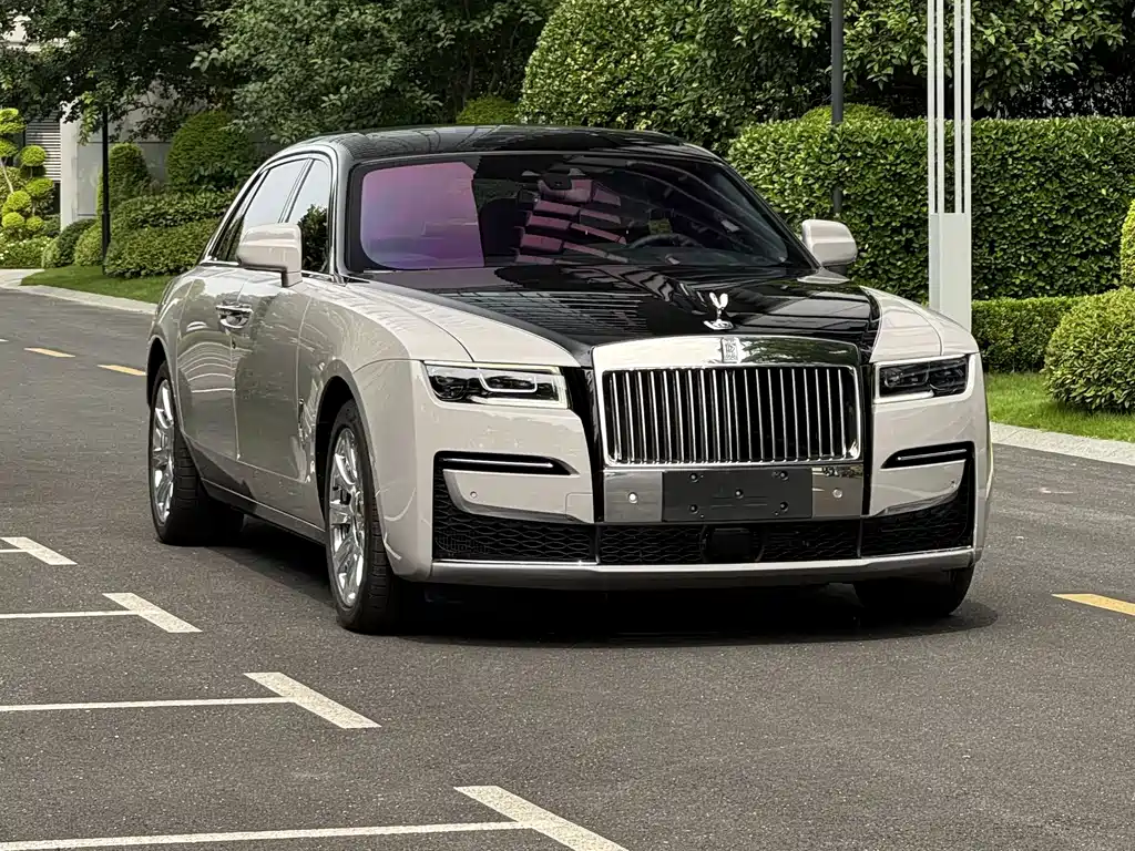 Rolls-Royce Ghost 2023 — фото 5