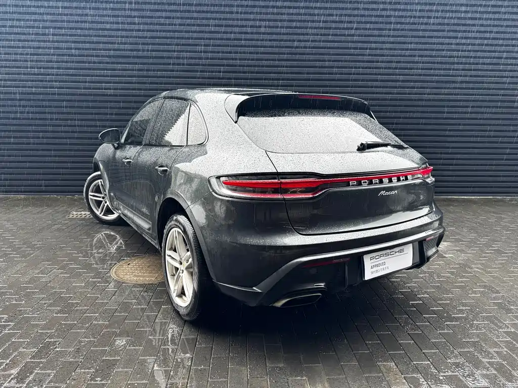 Porsche Macan 2024