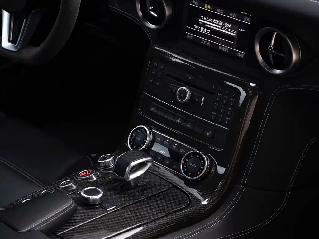 Mercedes-Benz SLS AMG 2012 — фото 21