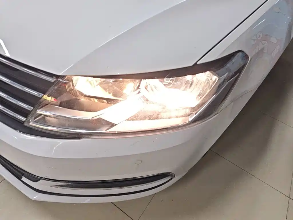 Volkswagen Gran Lavida 2017 — фото 24