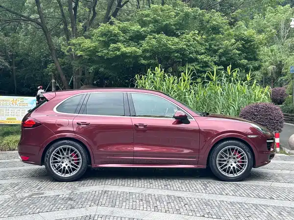Porsche Cayenne 2013
