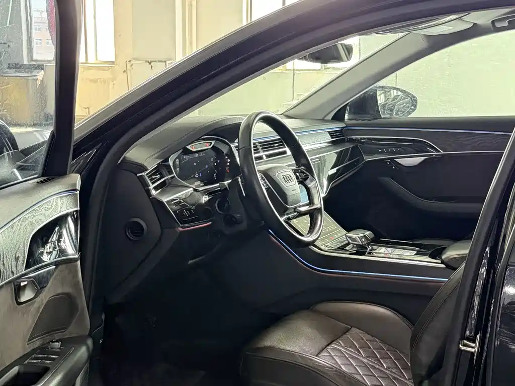 Audi A8 2020