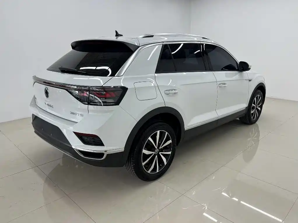 Volkswagen T-Roc 2023