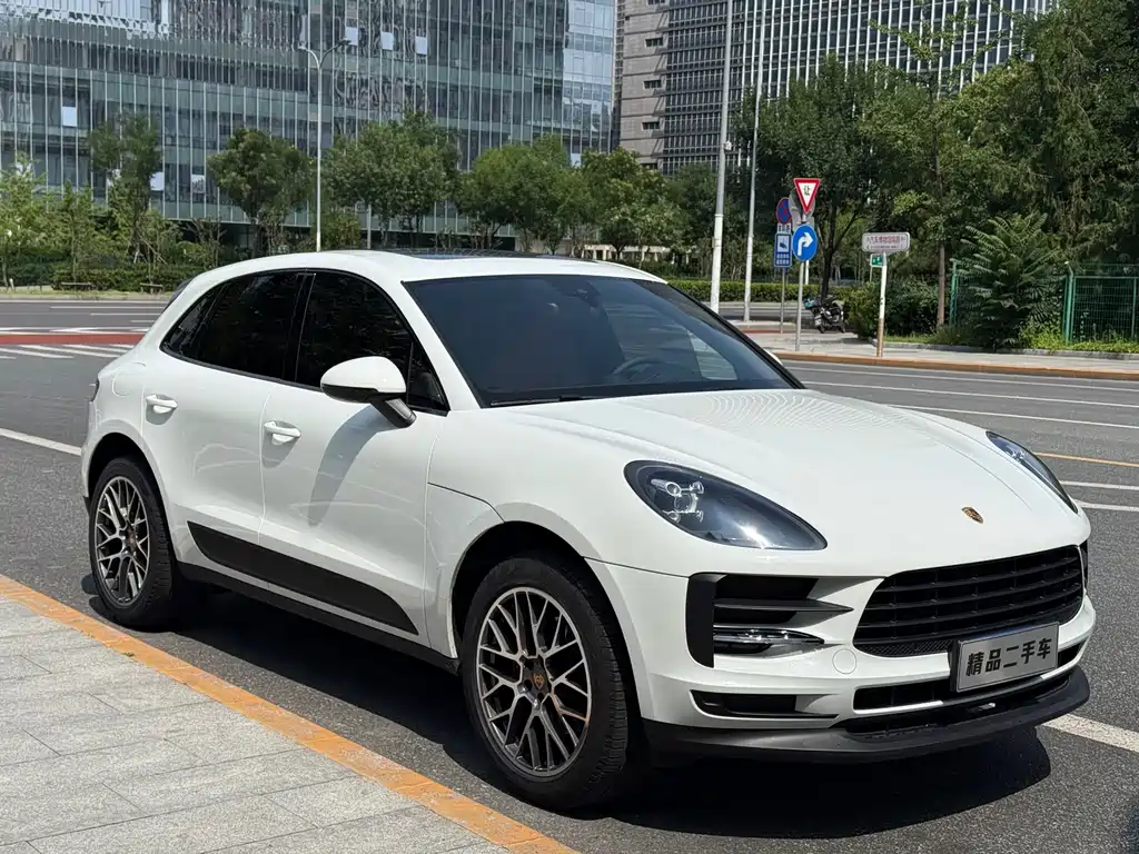 Porsche Macan 2020 — фото 26