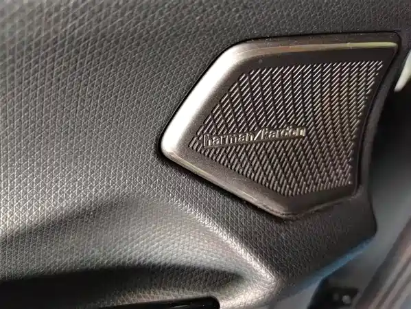 Volkswagen Distinctive 06 2025