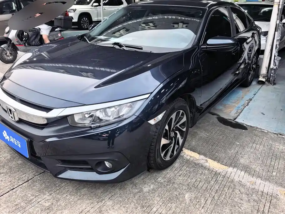 Honda Civic 2019 — фото 1
