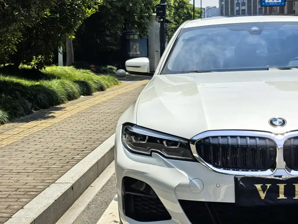 BMW 3 Series 2021 — фото 11