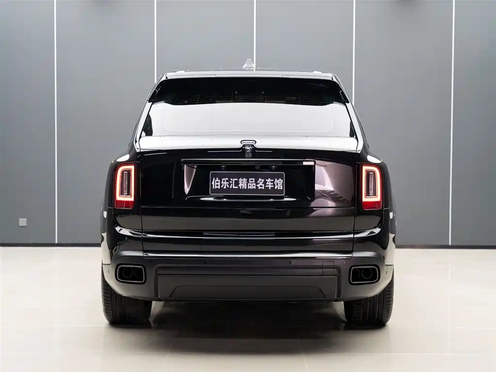 Rolls-Royce Cullinan 2021