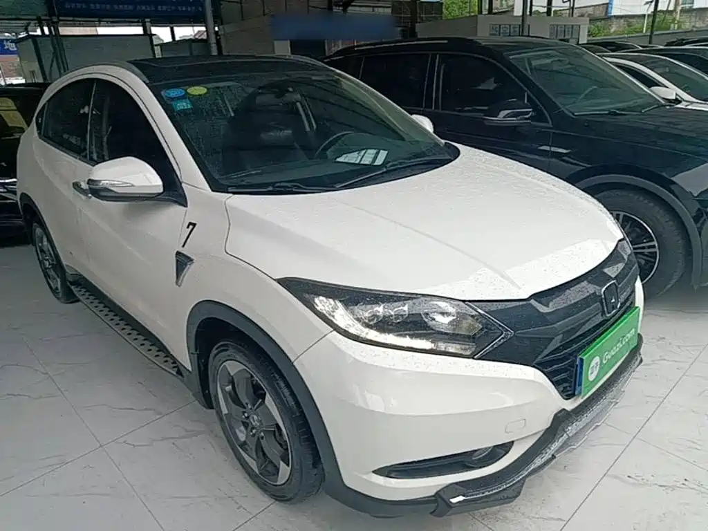 Honda Vezel 2016