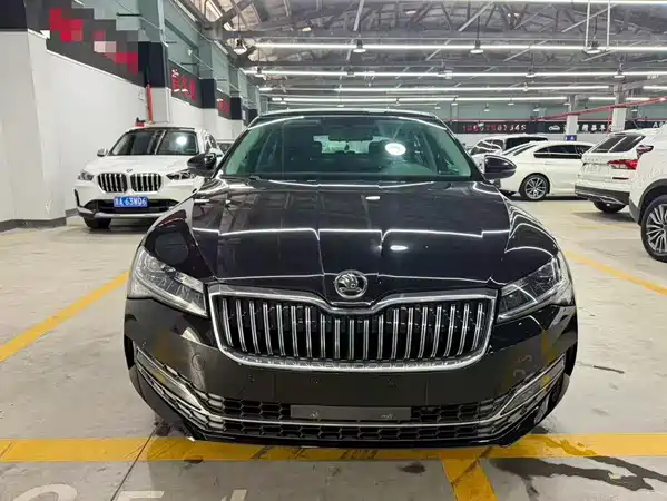 Skoda Superb 2021