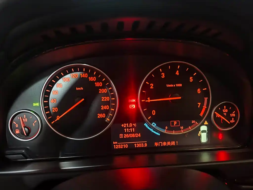 BMW X5 2015 — фото 11