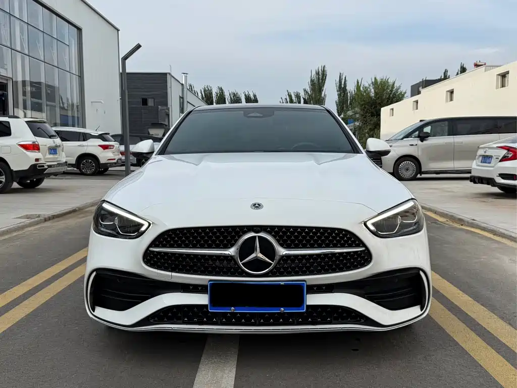 Mercedes-Benz C-Class 2023 — фото 2