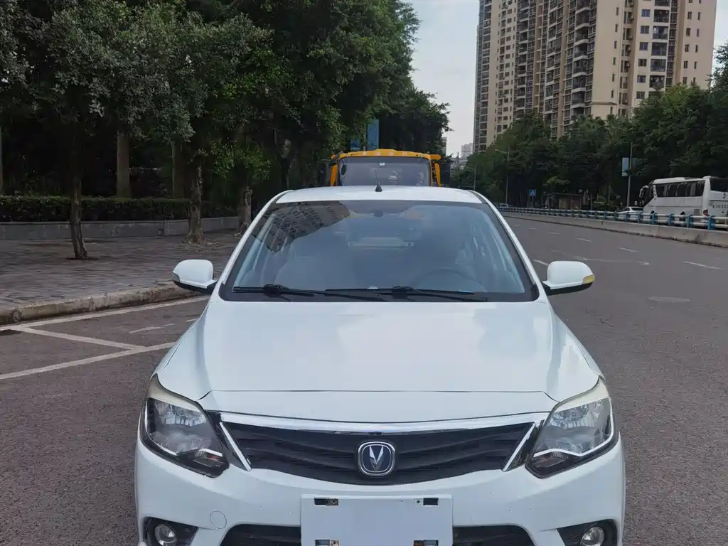 Changan V3 2016 — фото 2