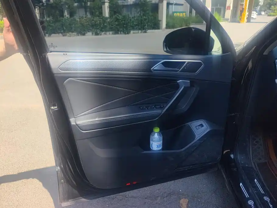 Volkswagen Tiguan L 2023