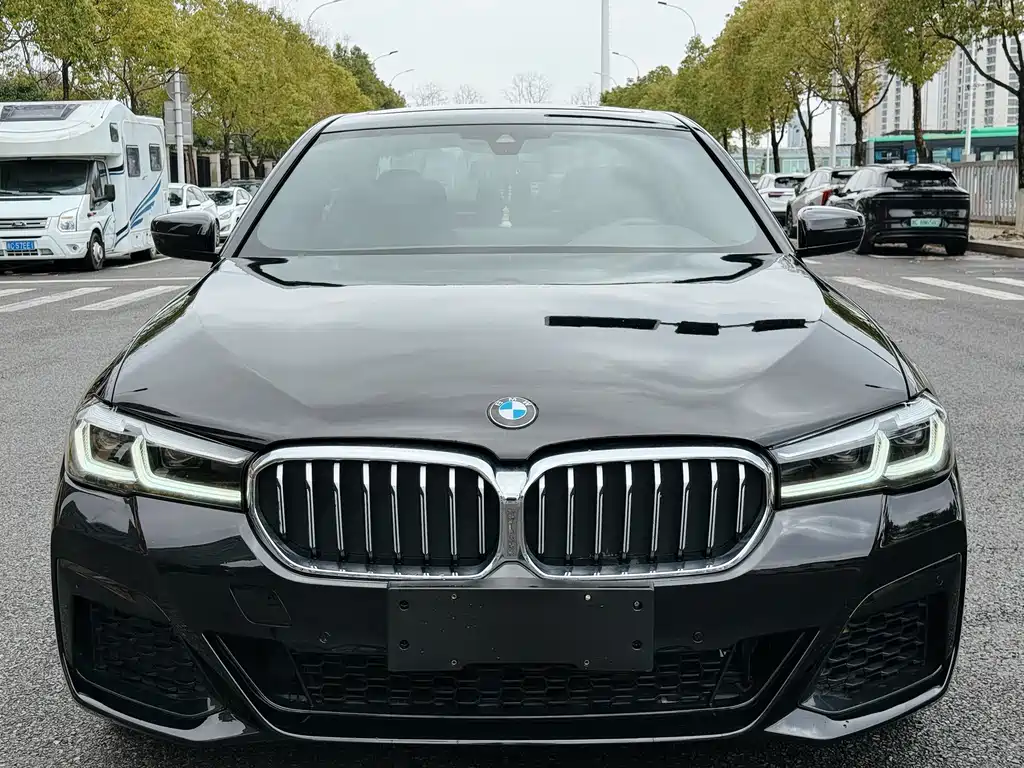 BMW 5 Series 2023
