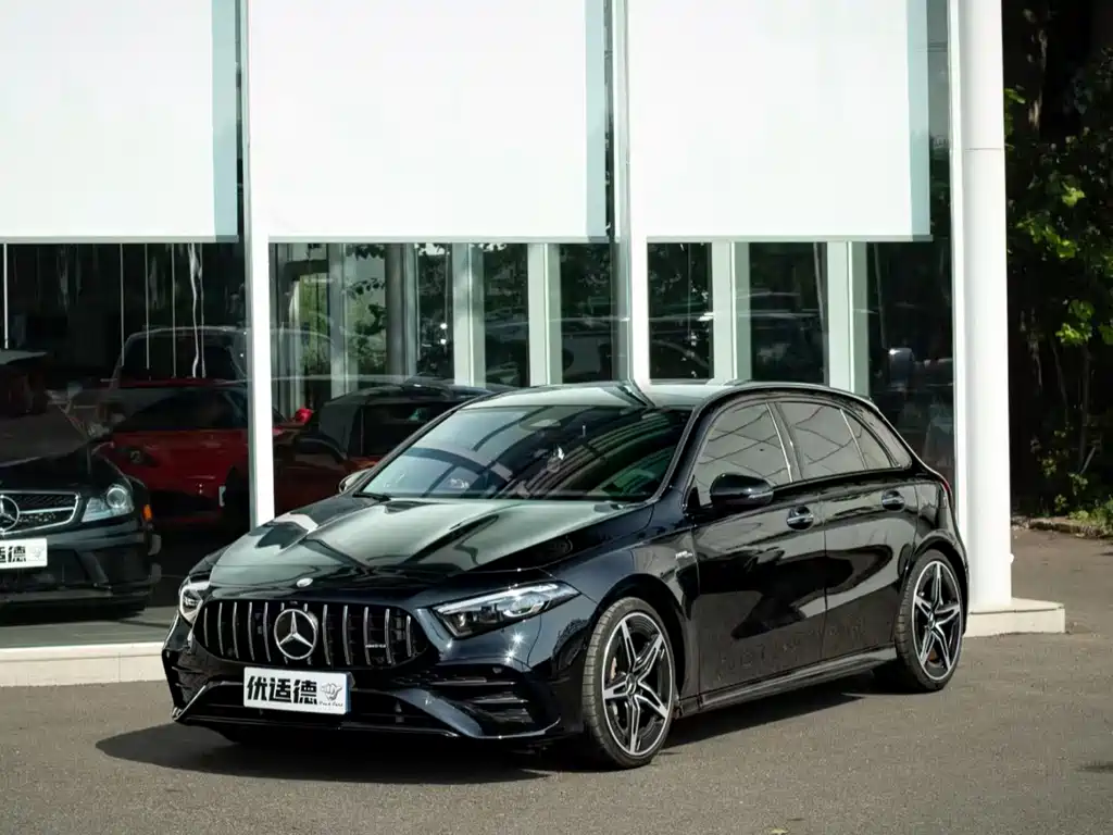 Mercedes-Benz A-Class AMG 2024 — фото 1