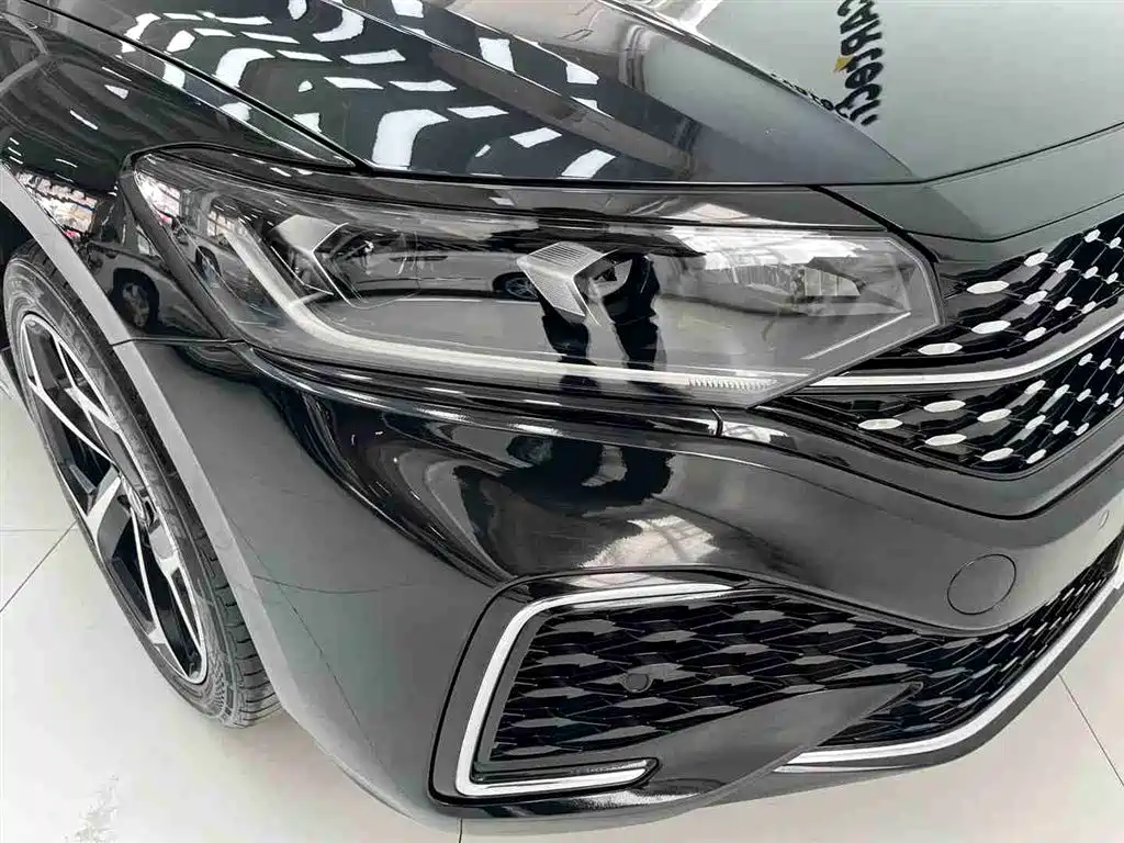 Volkswagen Passat 2023 — фото 15