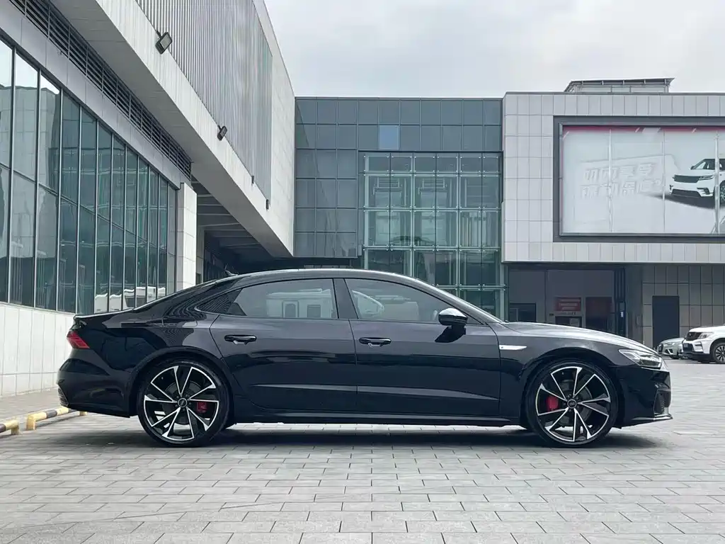 Audi A7L 2022 — фото 7