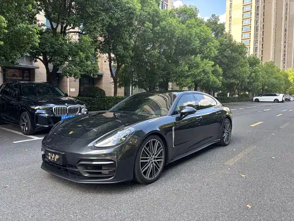 Porsche Panamera 2024