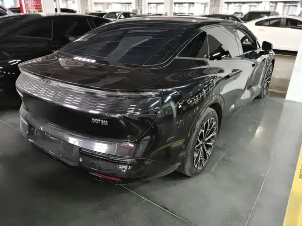 Zeekr 007 2024