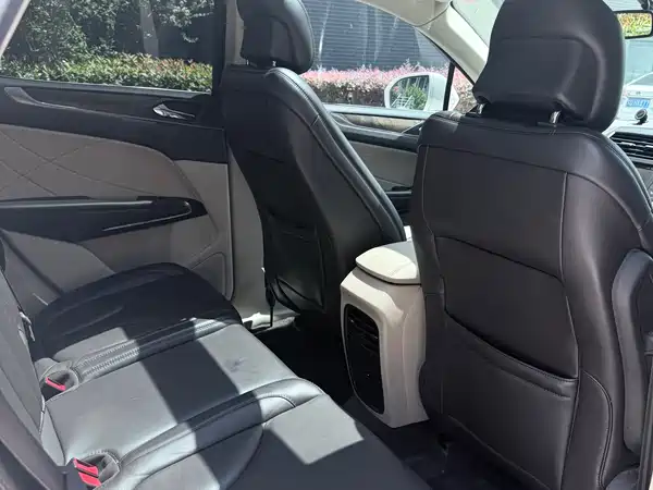 Lincoln MKC 2017
