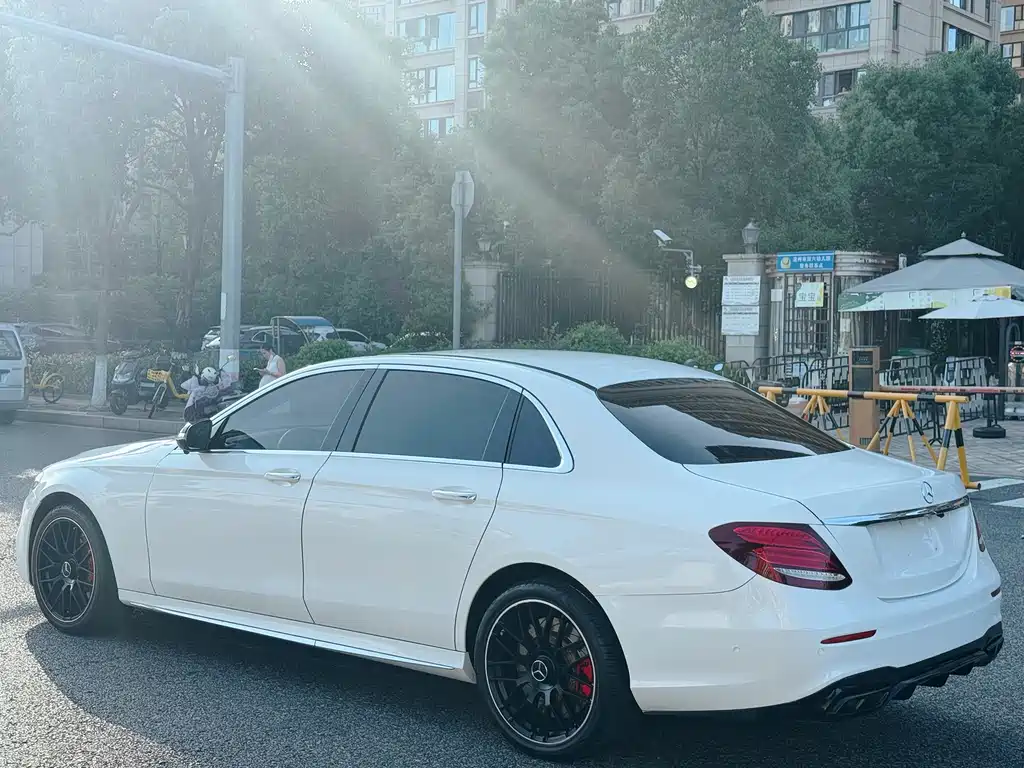 Mercedes-Benz E-Class 2018