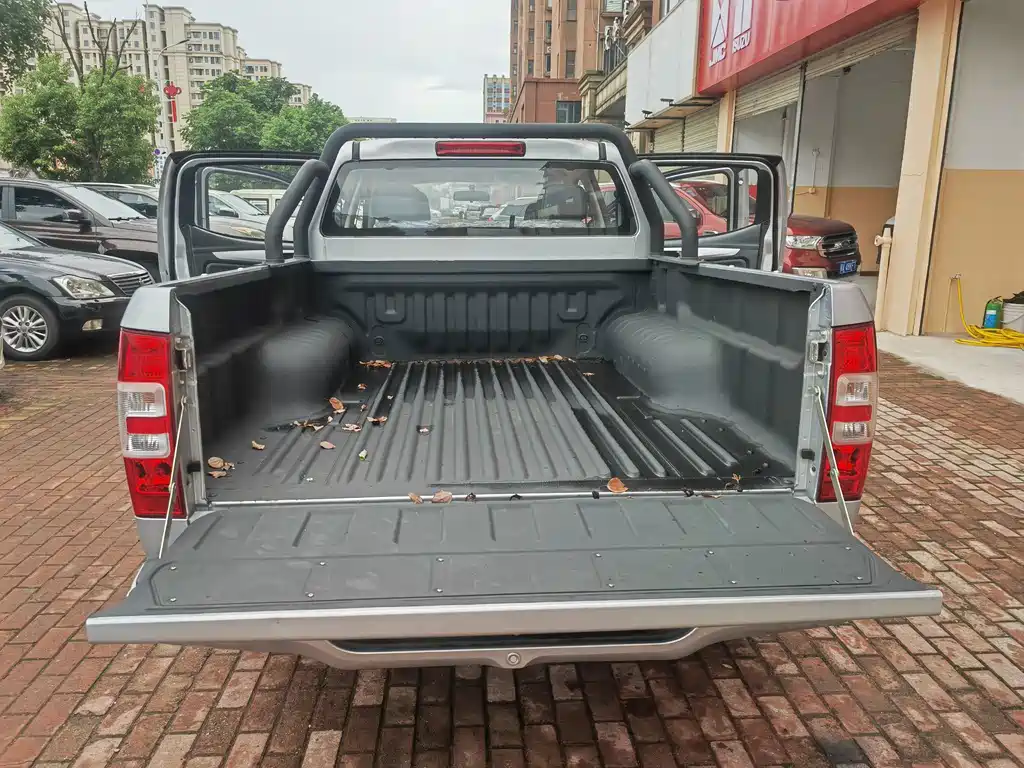 Isuzu RE-MAX Ruimai 2026