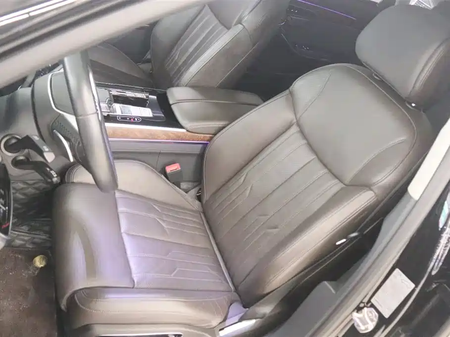 Audi A8 2020 — фото 16