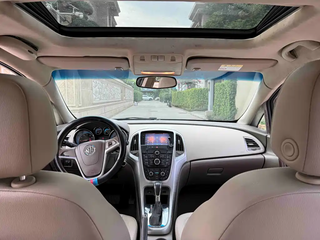 Buick Excelle 2015