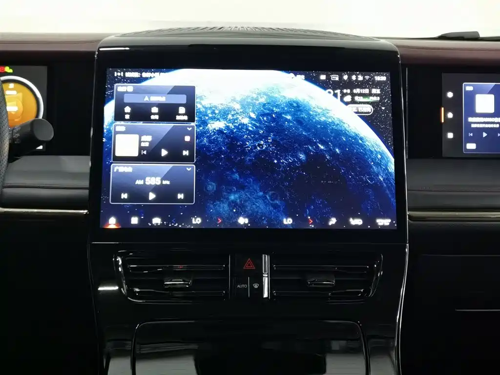 GAC Motor Trumpchi E9 2023 — фото 12