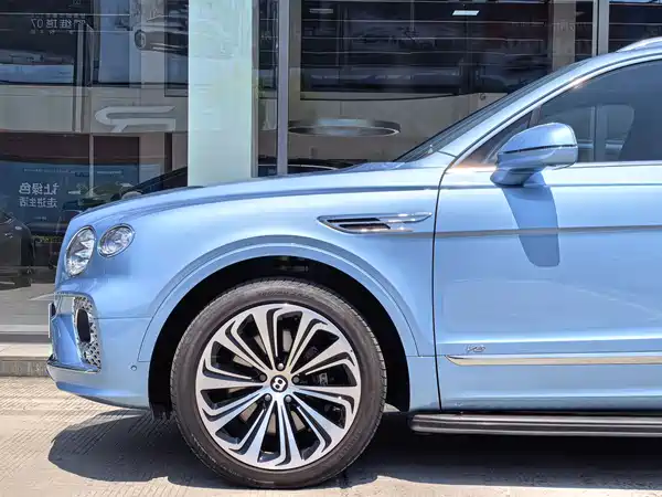 Bentley Bentayga 2022