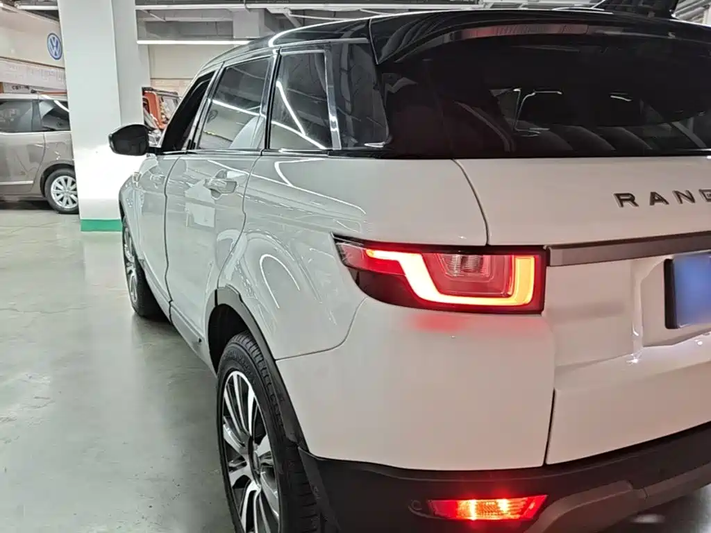 Land Rover Range Rover Evoque 2019 — фото 5