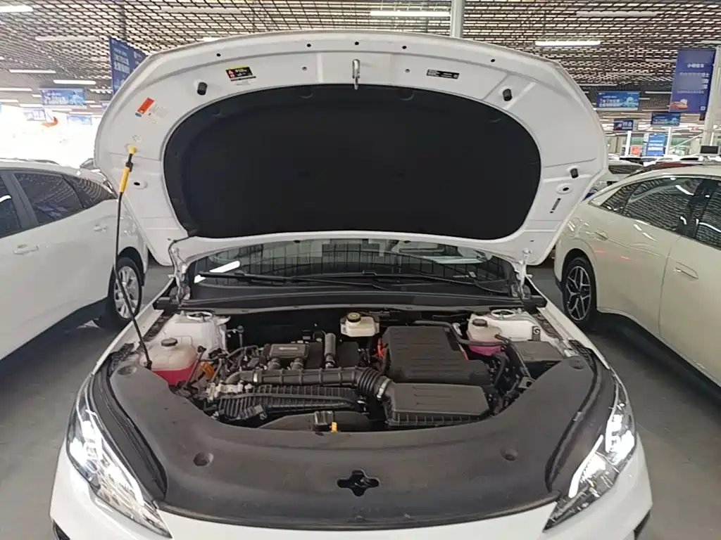 BYD Seal 05 DM-i 2025 — фото 16