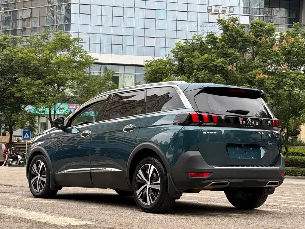 Peugeot 5008 2018 — фото 6