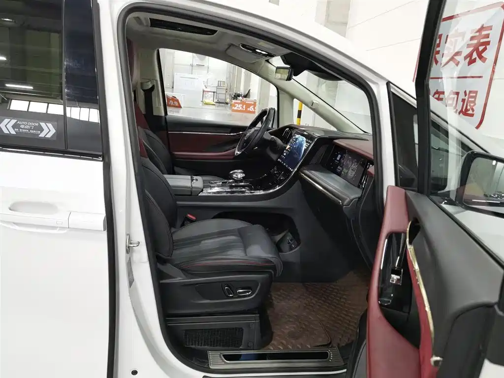 GAC Motor Trumpchi E9 2023 — фото 23