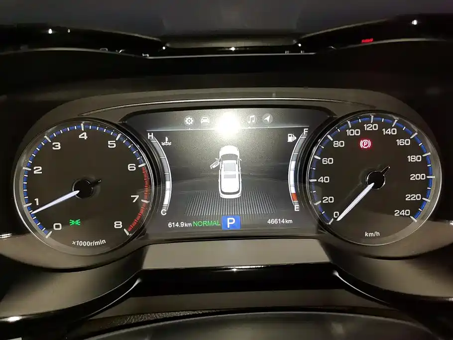 GAC Motor Trumpchi GS7 2018 — фото 14
