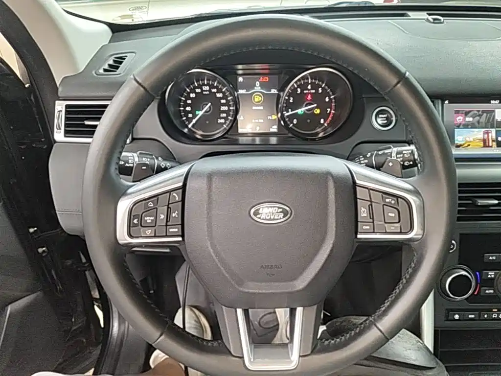 Land Rover Discovery Sport 2019 — фото 11