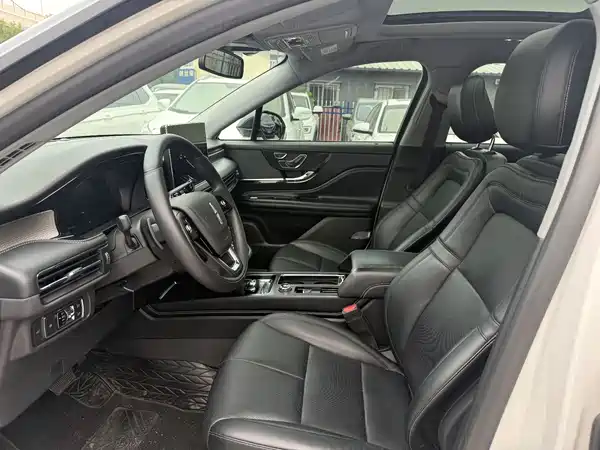 Lincoln Corsair 2021