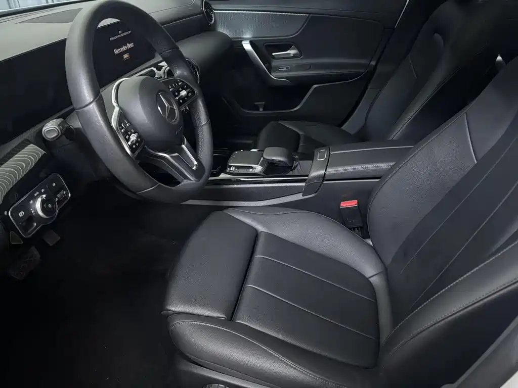 Mercedes-Benz A-Class 2022 — фото 8