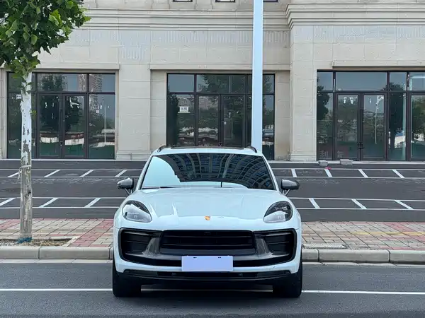 Porsche Macan 2022