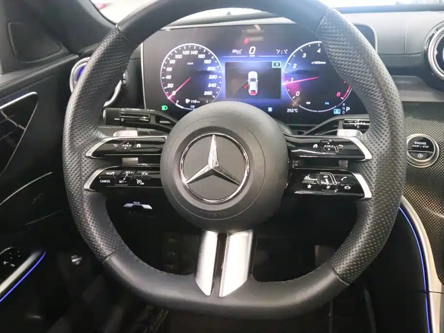 Mercedes-Benz C-Class 2023 — фото 6
