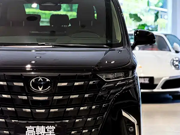 Toyota Alphard 2025